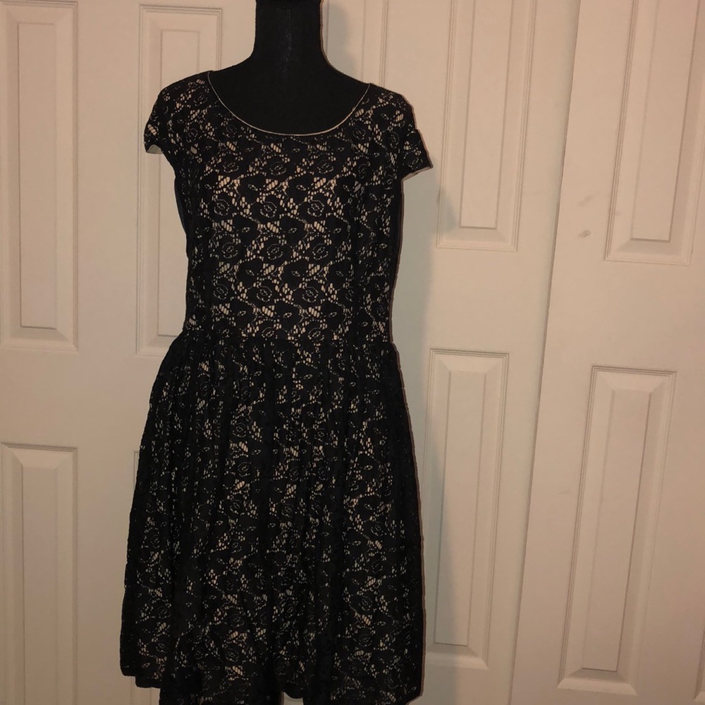 Black lace dress